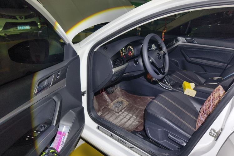 Used Volkswagen Lavida 2019 280TSI DSG Comfort Edition China VI standard Interior 3