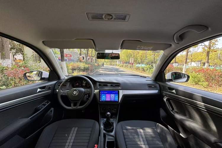Used Volkswagen Lavida 2019 Lavida Start 1.5L Manual Fashion Edition China VI Standard Interior 3