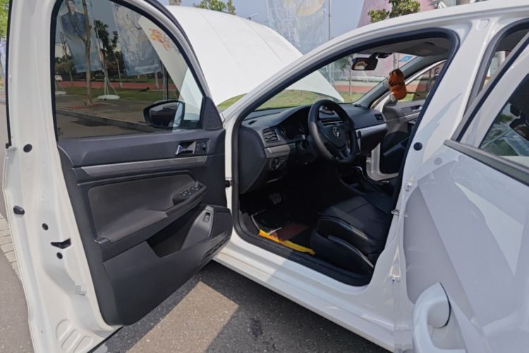 Used Volkswagen Lavida 2019 Lavida Start 1.5L Automatic Trendy Version China VI Standard Interior 3