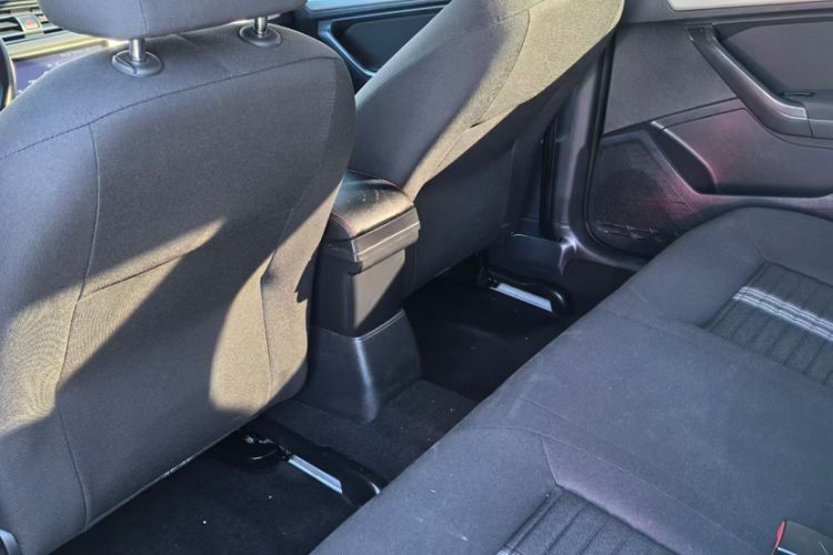 Used Volkswagen Lavida 2019 Lavida Start 1.5L Manual Fashion Edition China VI Standard Interior 3