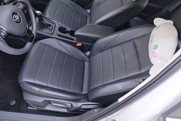 Used Volkswagen Lavida 2019 1.5L Automatic Comfort Edition China VI Standard Interior 4