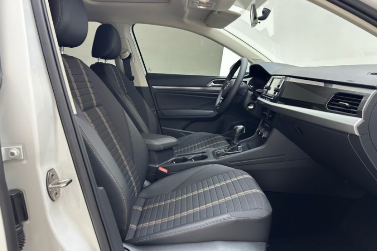 Used Volkswagen Lavida 2019 280TSI DSG Comfort Edition China VI standard Interior 4