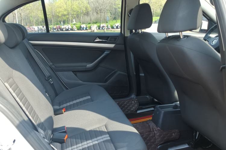 Used Volkswagen Lavida 2019 Lavida Start 1.5L Automatic Trendy Version China VI Standard Interior 4