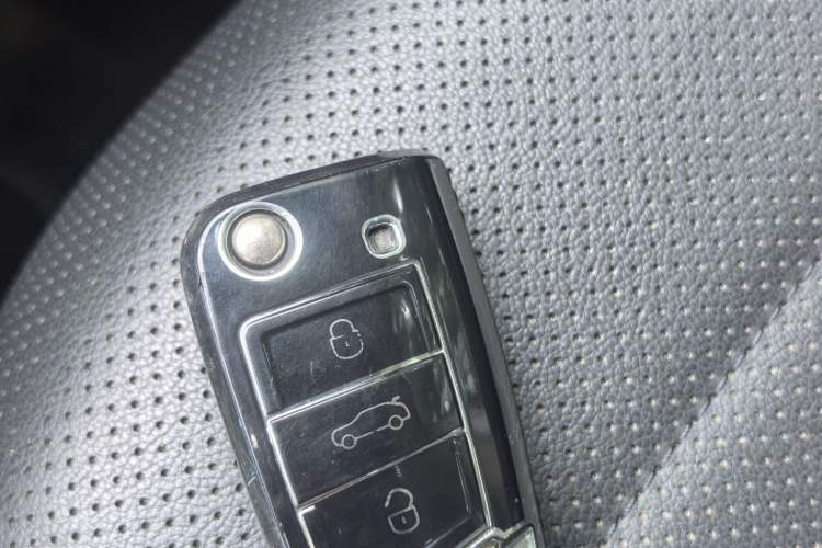Used Volkswagen Lavida 2019 1.5L Automatic Comfort Edition China VI Standard Interior 4