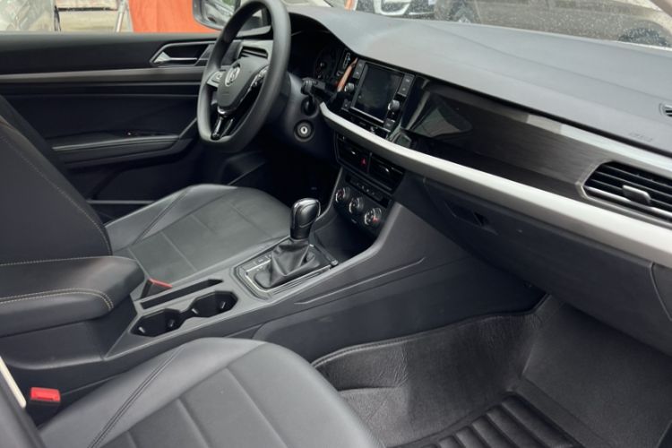 Used Volkswagen Lavida 2019 1.5L Automatic Comfort Edition China VI Standard Interior 4