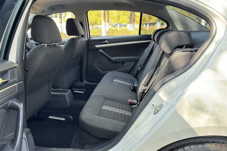 Used Volkswagen Lavida 2019 Lavida Start 1.5L Manual Fashion Edition China VI Standard Interior 4