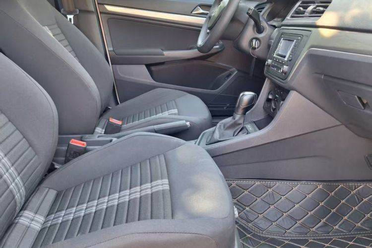 Used Volkswagen Lavida 2019 Lavida Start 1.5L Automatic Trendy Version China VI Standard Interior 5