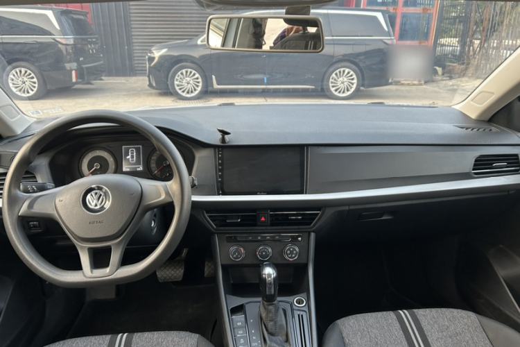 Used Volkswagen Lavida 2019 1.5L Automatic Fashion Edition China VI Interior 5