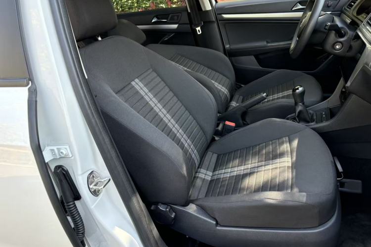 Used Volkswagen Lavida 2019 Lavida Start 1.5L Manual Fashion Edition China VI Standard Interior 7