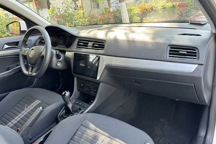 Used Volkswagen Lavida 2019 Lavida Start 1.5L Manual Fashion Edition China VI Standard Interior 9