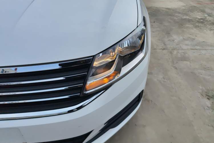 Used Volkswagen Lavida 2019 Lavida Start 1.5L Automatic Trendy Version China VI Standard Left Front Headlight