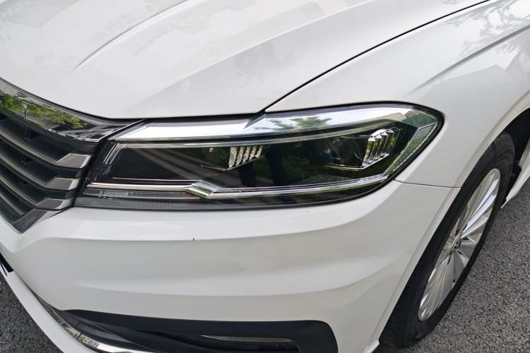 Used Volkswagen Lavida 2019 1.5L Automatic Comfort Edition China VI Standard Left Front Headlight