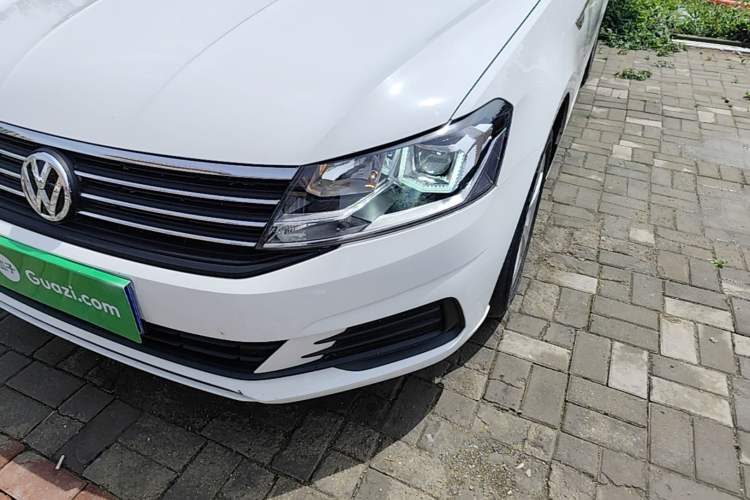 Used Volkswagen Lavida 2019 Lavida Start 1.5L Manual Fashion Edition China VI Standard Left Front Headlight