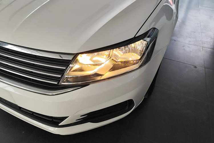 Used Volkswagen Lavida 2019 Lavida Start 1.5L Automatic Trendy Version China VI Standard Left Front Headlight