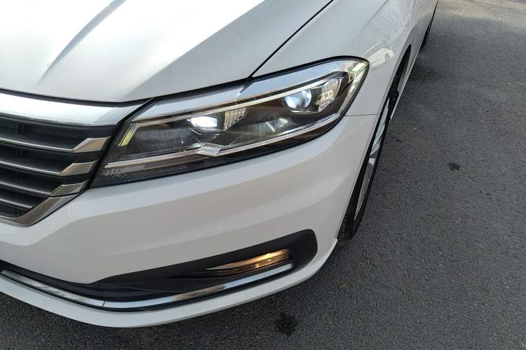 Used Volkswagen Lavida 2019 280TSI DSG Comfort Edition China VI standard Left Front Headlight