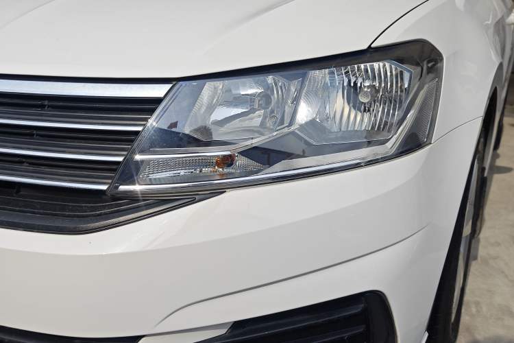 Used Volkswagen Lavida 2019 Lavida Start 1.5L Automatic Trendy Version China VI Standard Left Front Headlight