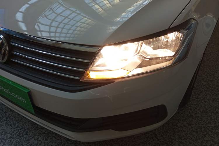 Used Volkswagen Lavida 2019 Lavida Start 1.5L Automatic Trendy Version China VI Standard Left Front Headlight