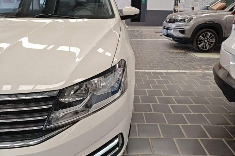 Used Volkswagen Lavida 2019 Lavida Start 1.5L Automatic Comfort Edition China VI Standard Left Front Headlight