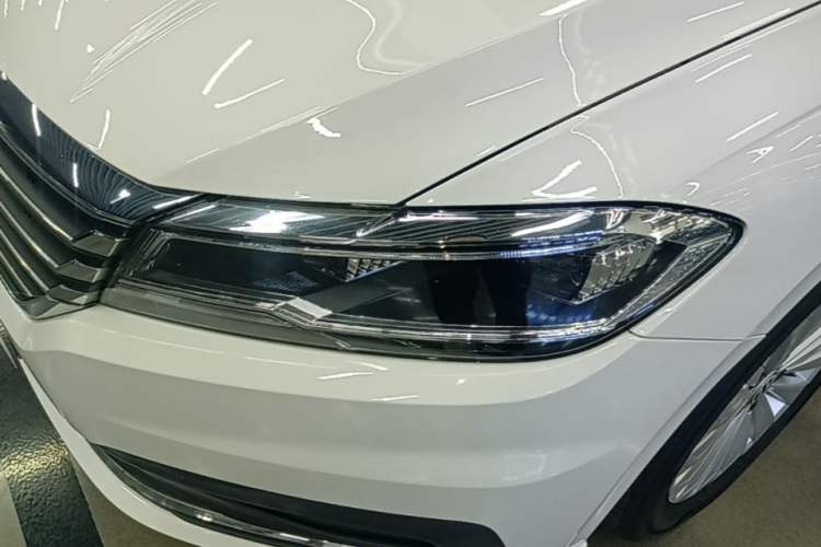 Used Volkswagen Lavida 2019 1.5L Automatic Comfort Edition China VI Standard Left Front Headlight