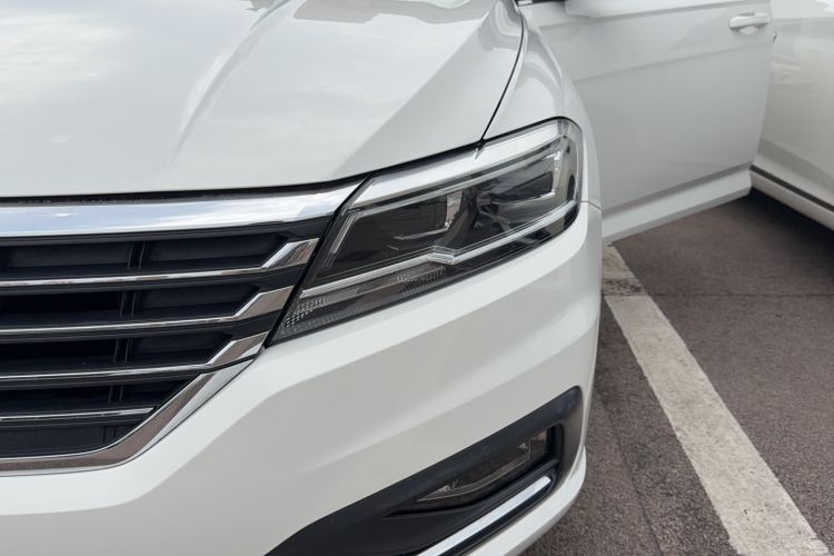 Used Volkswagen Lavida 2019 1.5L Automatic Comfort Edition China VI Standard Left Front Headlight