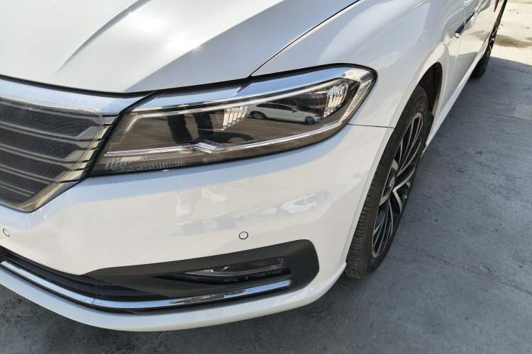 Used Volkswagen Lavida 2019 280TSI DSG Luxury Edition China VI Standard Left Front Headlight