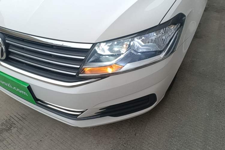 Used Volkswagen Lavida 2019 Lavida Start 1.5L Manual Fashion Edition China VI Standard Left Front Headlight