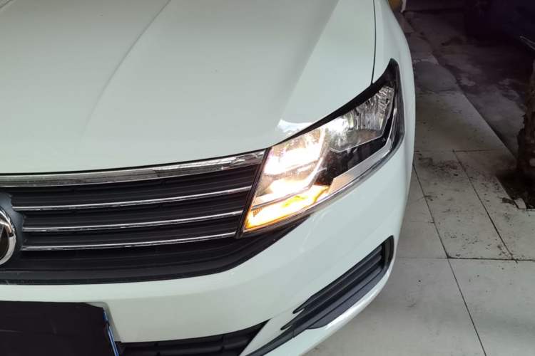 Used Volkswagen Lavida 2019 Lavida Start 1.5L Automatic Trendy Version China VI Standard Left Front Headlight