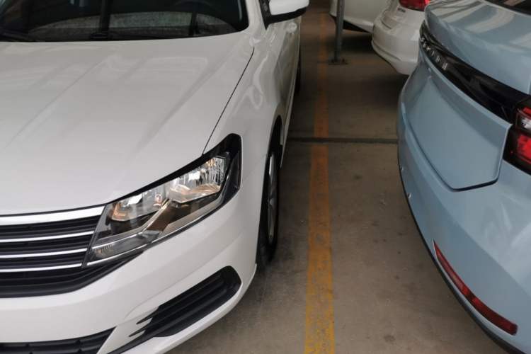 Used Volkswagen Lavida 2019 Lavida Start 1.5L Automatic Trendy Version China VI Standard Left Front Headlight
