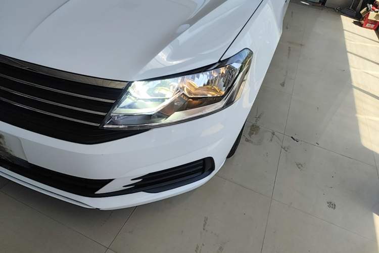 Used Volkswagen Lavida 2019 Lavida Start 1.5L Manual Fashion Edition China VI Standard Left Front Headlight