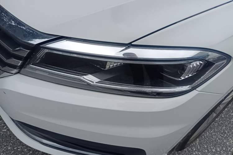 Used Volkswagen Lavida 2019 1.5L Automatic Comfort Edition China VI Standard Left Front Headlight