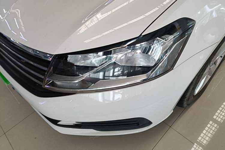 Used Volkswagen Lavida 2019 Lavida Start 1.5L Automatic Trendy Version China VI Standard Left Front Headlight