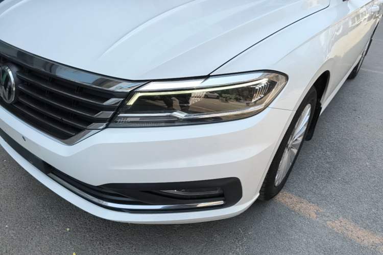 Used Volkswagen Lavida 2019 1.5L Automatic Comfort Edition China VI Standard Left Front Headlight
