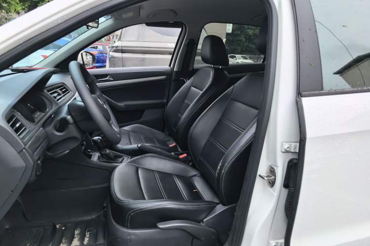 Used Volkswagen Lavida 2019 Lavida Start 1.5L Automatic Trendy Version China VI Standard Left Front Seat