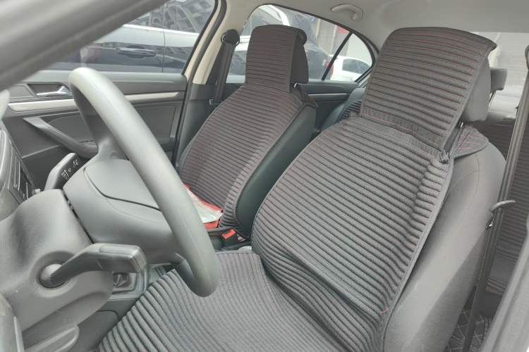 Used Volkswagen Lavida 2019 Lavida Start 1.5L Manual Fashion Edition China VI Standard Left Front Seat