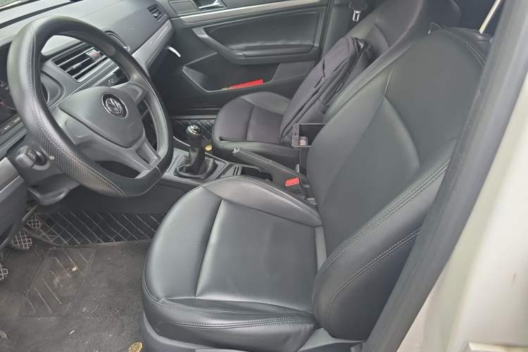 Used Volkswagen Lavida 2019 Lavida Start 1.5L Manual Fashion Edition China VI Standard