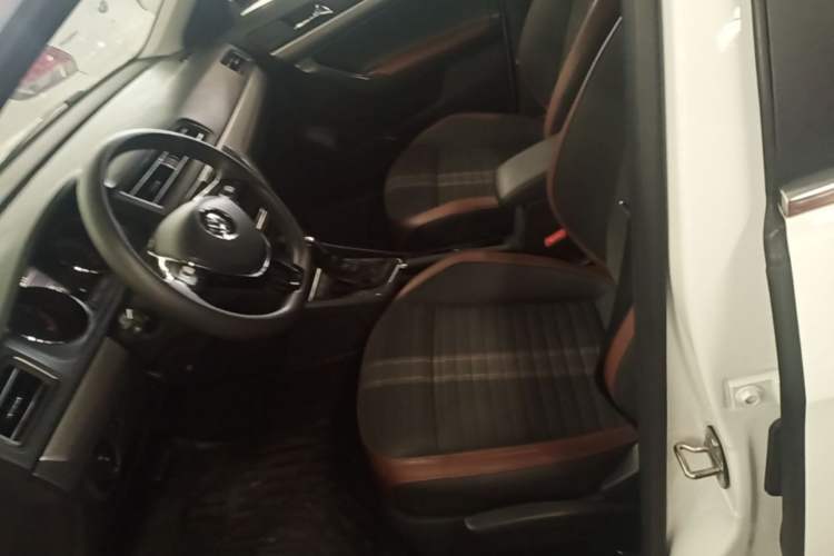 Used Volkswagen Lavida 2019 Lavida Start 1.5L Automatic Comfort Edition China VI Standard Left Front Seat