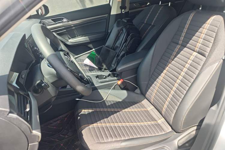 Used Volkswagen Lavida 2019 280TSI DSG Comfort Edition China VI standard Left Front Seat