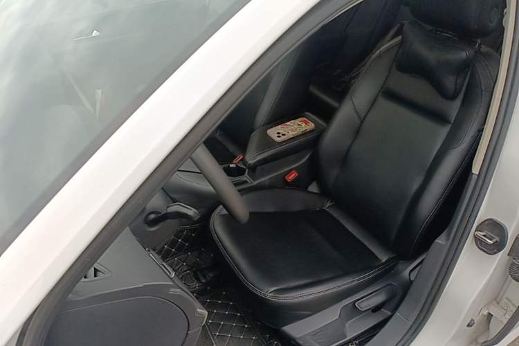 Used Volkswagen Lavida 2019 1.5L Automatic Fashion Edition China VI Left Front Seat