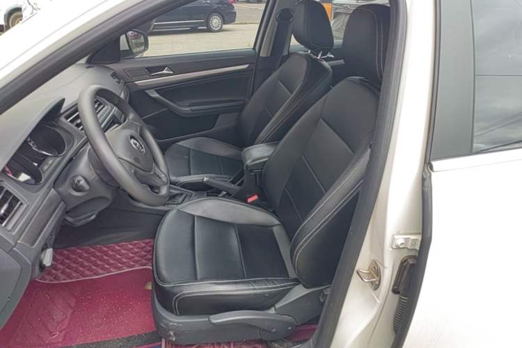 Used Volkswagen Lavida 2019 Lavida Start 1.5L Automatic Trendy Version China VI Standard Left Front Seat