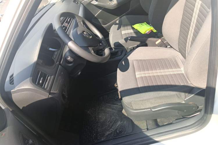 Used Volkswagen Lavida 2019 Lavida Start 1.5L Automatic Trendy Version China VI Standard Left Front Seat