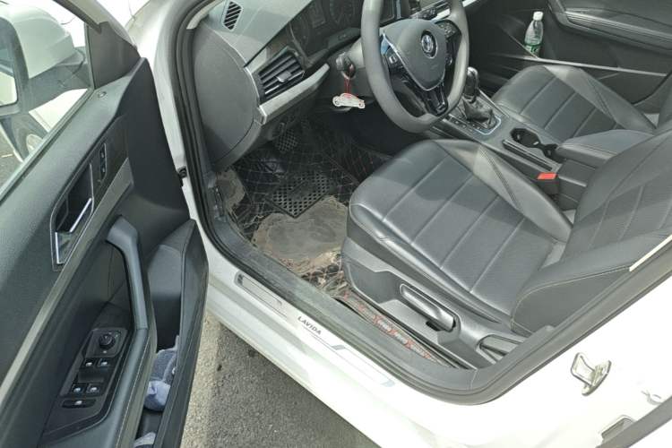 Used Volkswagen Lavida 2019 1.5L Automatic Comfort Edition China VI Standard Left Front Seat