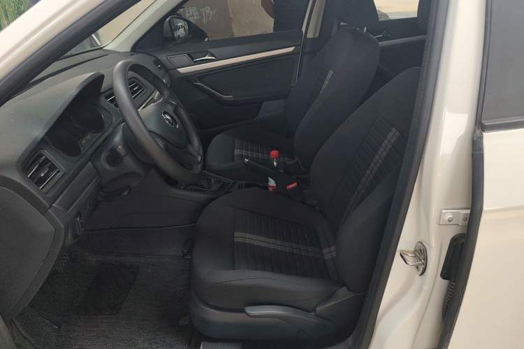 Used Volkswagen Lavida 2019 Lavida Start 1.5L Automatic Trendy Version China VI Standard Left Front Seat