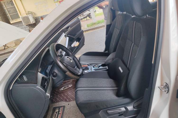 Used Volkswagen Lavida 2019 1.5L Automatic Fashion Edition China VI Left Front Seat