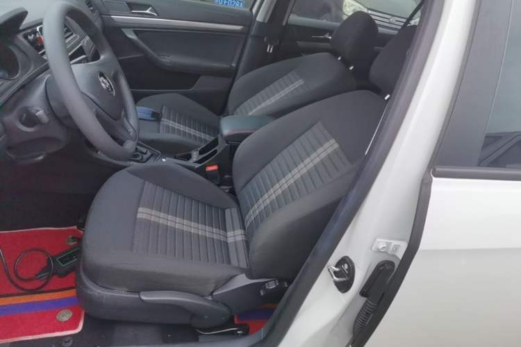 Used Volkswagen Lavida 2019 Lavida Start 1.5L Automatic Trendy Version China VI Standard Left Front Seat