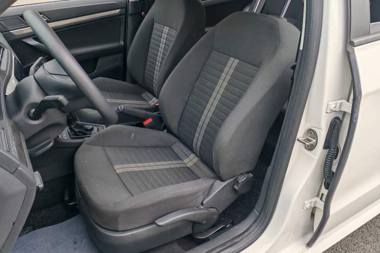 Used Volkswagen Lavida 2019 Lavida Start 1.5L Automatic Trendy Version China VI Standard Left Front Seat