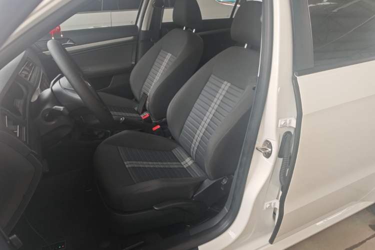 Used Volkswagen Lavida 2019 Lavida Start 1.5L Automatic Trendy Version China VI Standard Left Front Seat