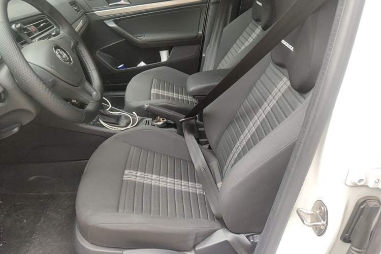 Used Volkswagen Lavida 2019 Lavida Start 1.5L Automatic Trendy Version China VI Standard Left Front Seat