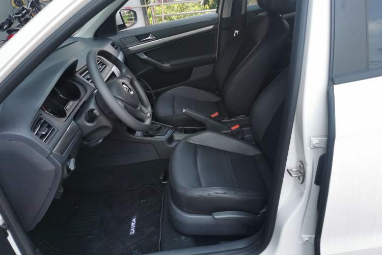 Used Volkswagen Lavida 2019 Lavida Start 1.5L Automatic Trendy Version China VI Standard Left Front Seat