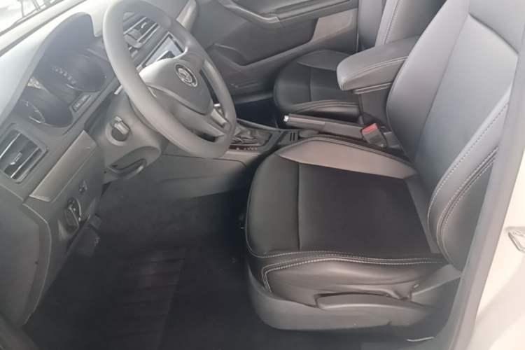 Used Volkswagen Lavida 2019 Lavida Start 1.5L Automatic Trendy Version China VI Standard Left Front Seat