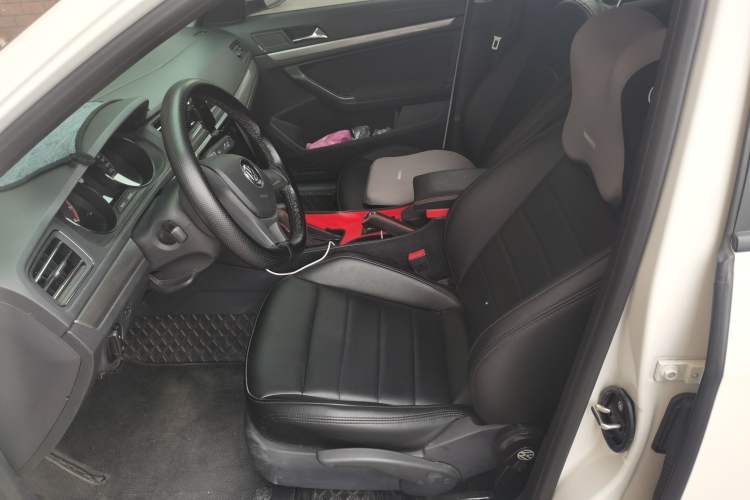Used Volkswagen Lavida 2019 Lavida Start 1.5L Automatic Trendy Version China VI Standard Left Front Seat